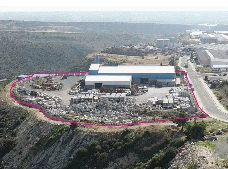 Almacén 2 200 m² en Ypsonas, Chipre