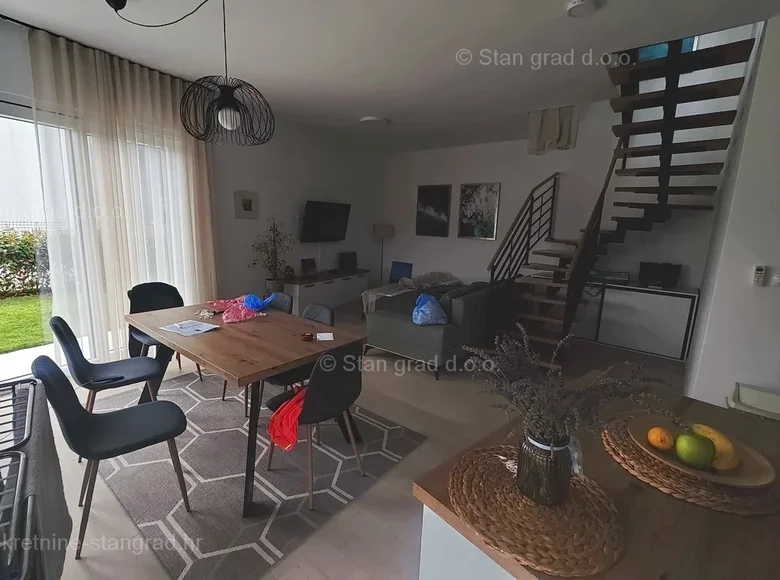Квартира 3 спальни 93 м² Крк, Хорватия