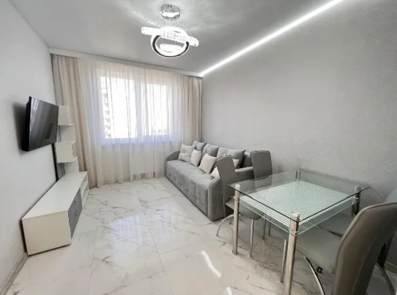 Wohnung 2 zimmer 61 m² Sjewjerodonezk, Ukraine