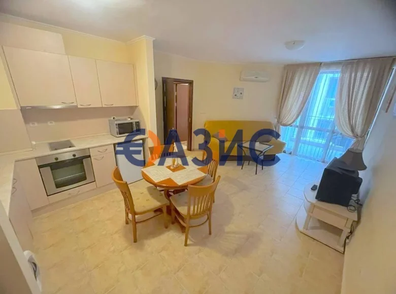 Mieszkanie 3 pokoi 80 m² Rawda, Bułgaria
