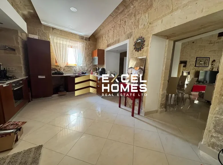 3 bedroom apartment  Balzan, Malta