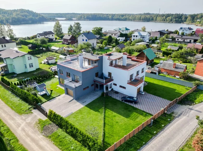 Casa 6 habitaciones 338 m² Stopinu novads, Letonia