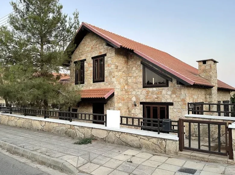 Dom 4 pokoi 194 m² Souni-Zanatzia, Cyprus