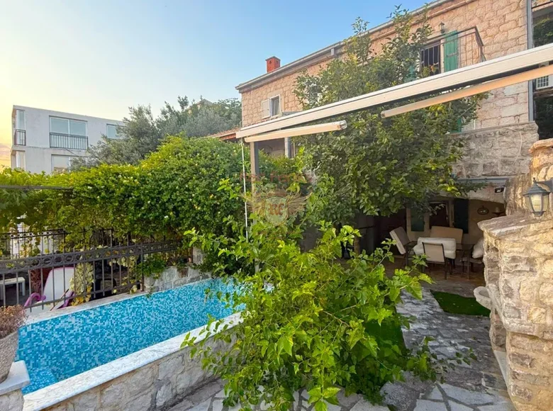 Haus 4 zimmer 148 m² Katun Rezevici, Montenegro