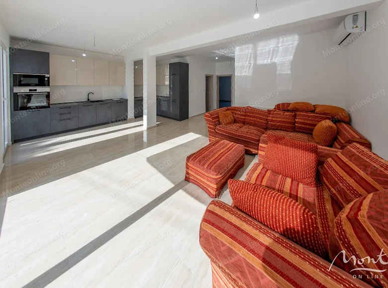 2 bedroom apartment 66 m² Herceg Novi, Montenegro