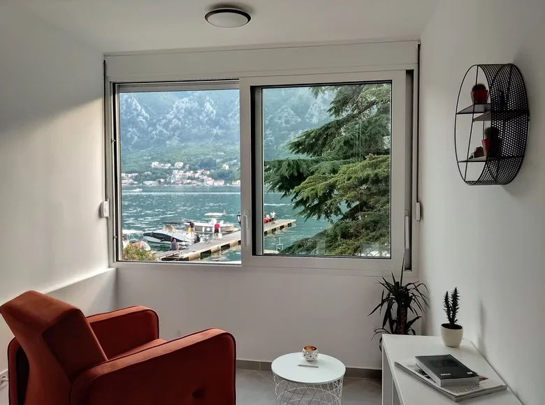 Mieszkanie 3 pokoi 90 m² Kotor, Czarnogóra