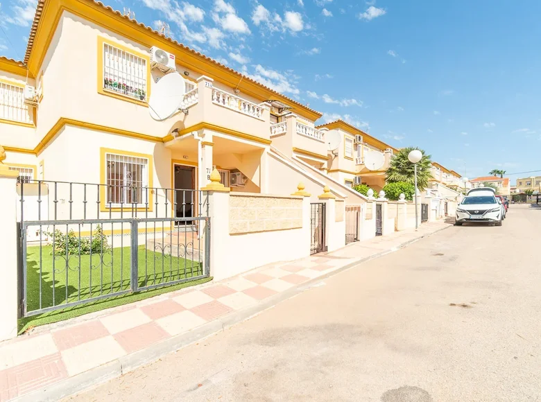 Bungalow 3 pokoi 54 m² Orihuela, Hiszpania