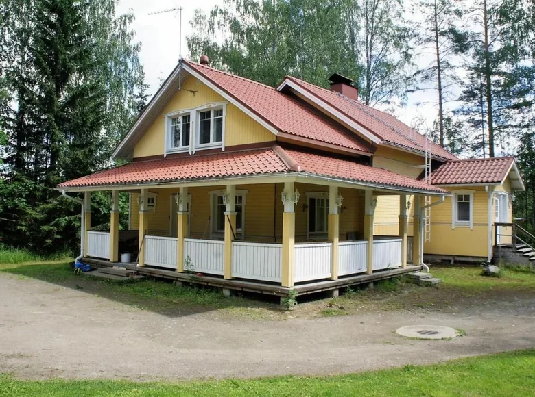 Дом 5 комнат 147 м² Йоэнсу, Финляндия