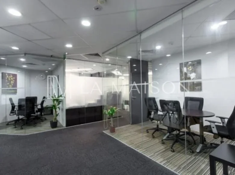 Office 1 300 m² in Strovolos, Cyprus