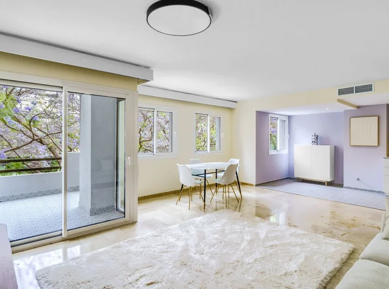 4 bedroom apartment 156 m² Marbella, Spain