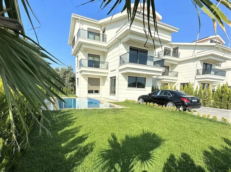 Вилла 5 комнат 280 м² Серик, Турция