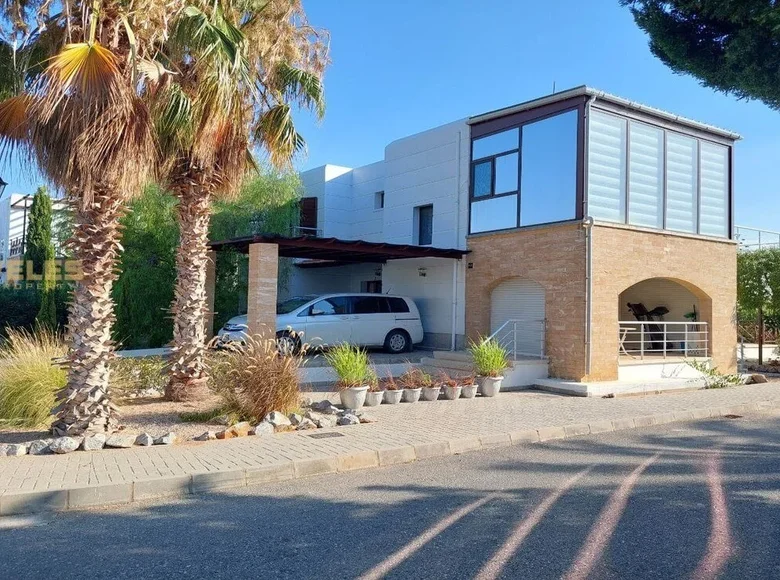 4 bedroom Villa 300 m² Gazimağusa District, Northern Cyprus