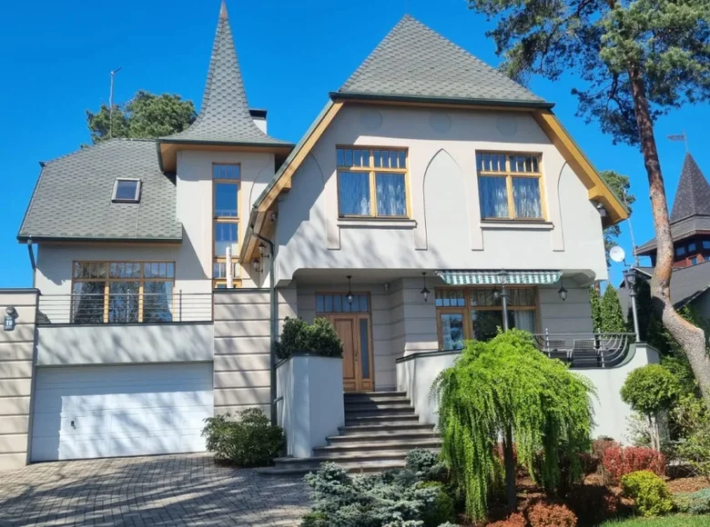 7 room house 450 m² Jurmala, Latvia