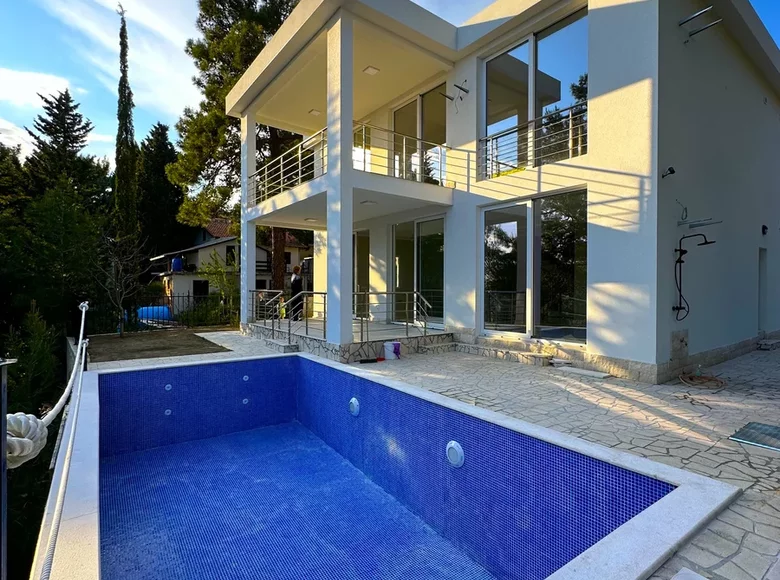 Villa de 3 habitaciones 220 m² Susanj, Montenegro