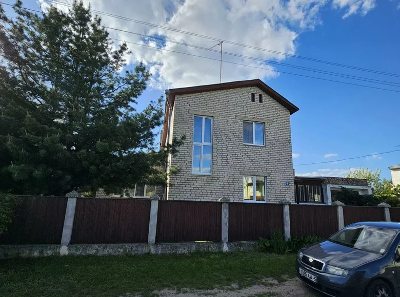 Maison 176 m² Jodzina, Biélorussie