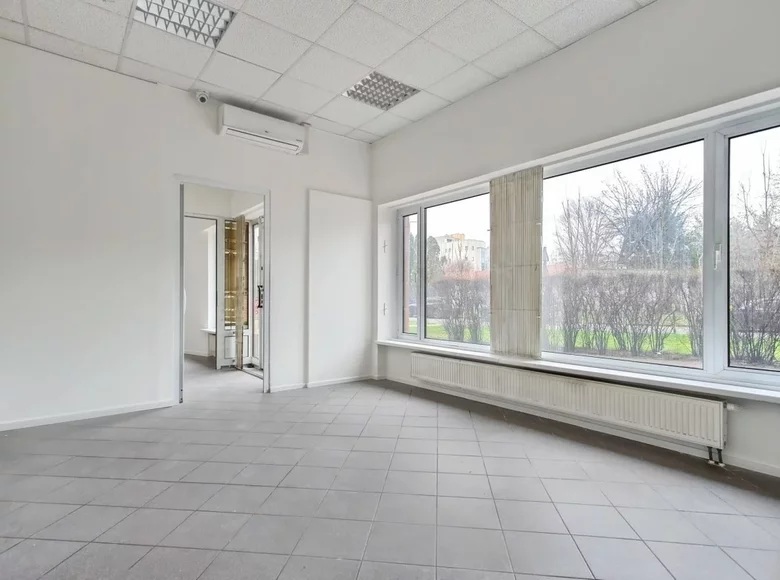 Commercial property 45 m² in Warsaw, Poland