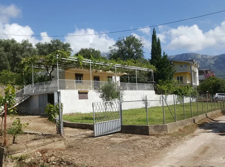 Casa 110 m² Montenegro, Montenegro