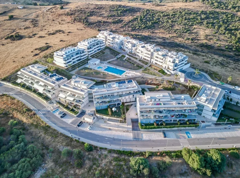 2 bedroom apartment  Estepona, Spain
