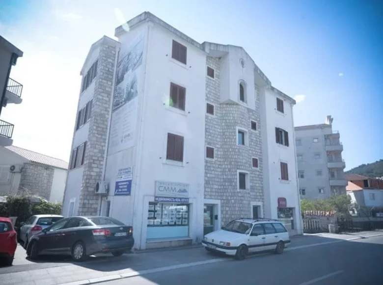 Nieruchomości komercyjne 450 m² Budva, Czarnogóra