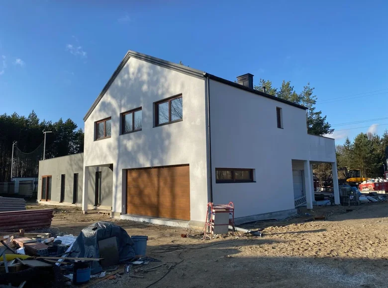 Mieszkanie 4 pokoi 144 m² Marki, Polska