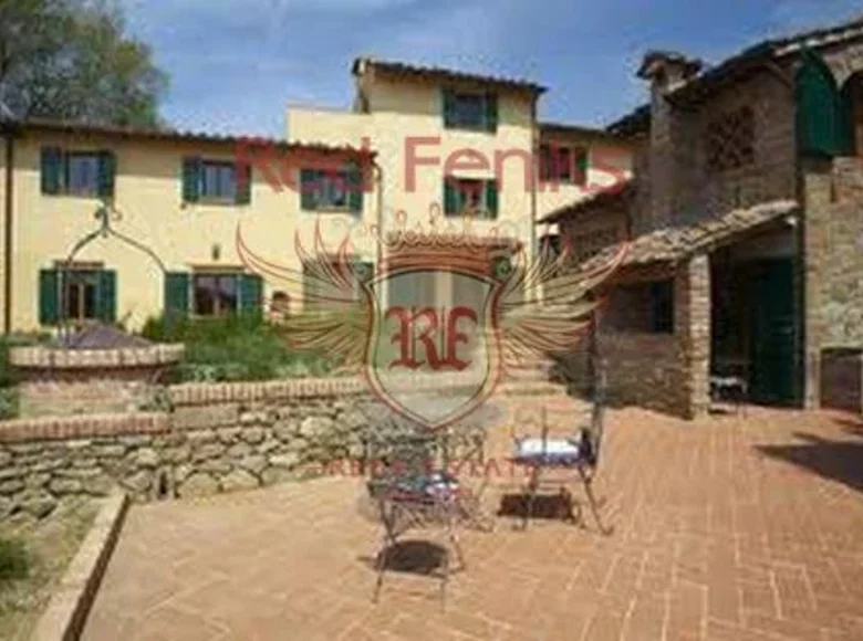 5 bedroom villa 400 m² Ponsacco, Italy