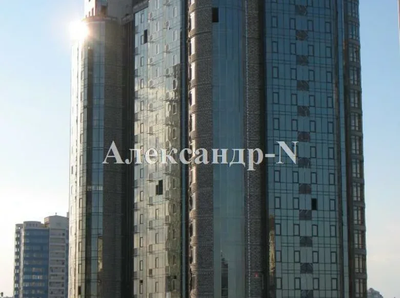 Mieszkanie 2 pokoi 77 m² Odessa, Ukraina