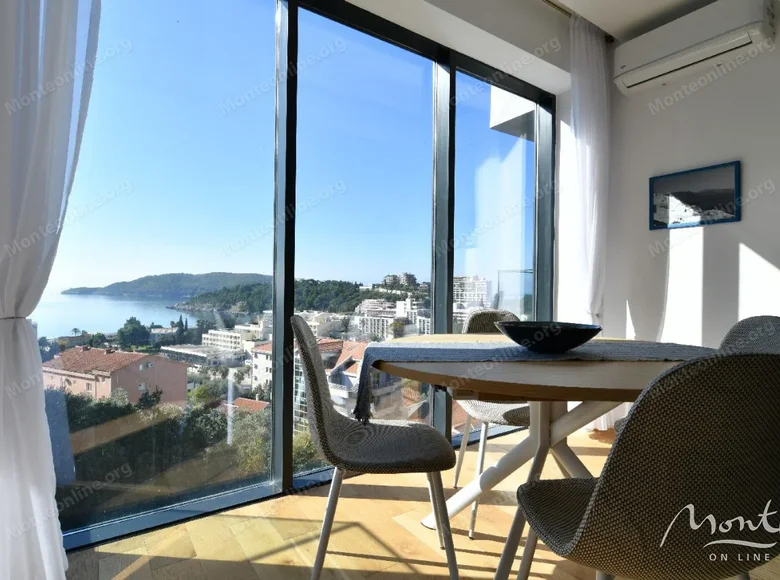 Wohnung 3 Schlafzimmer 84 m² Budva, Montenegro