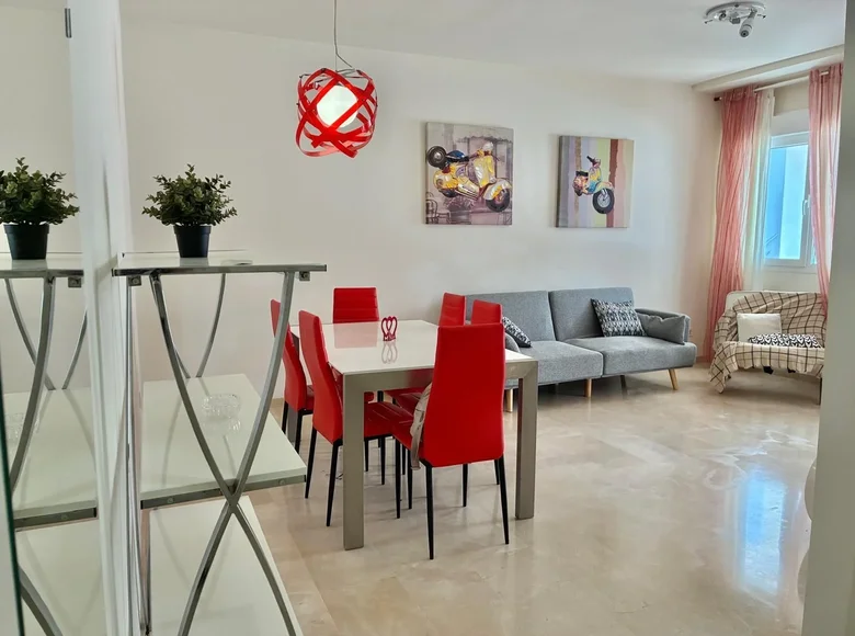 Квартира 2 спальни 106 м² Малага, Испания