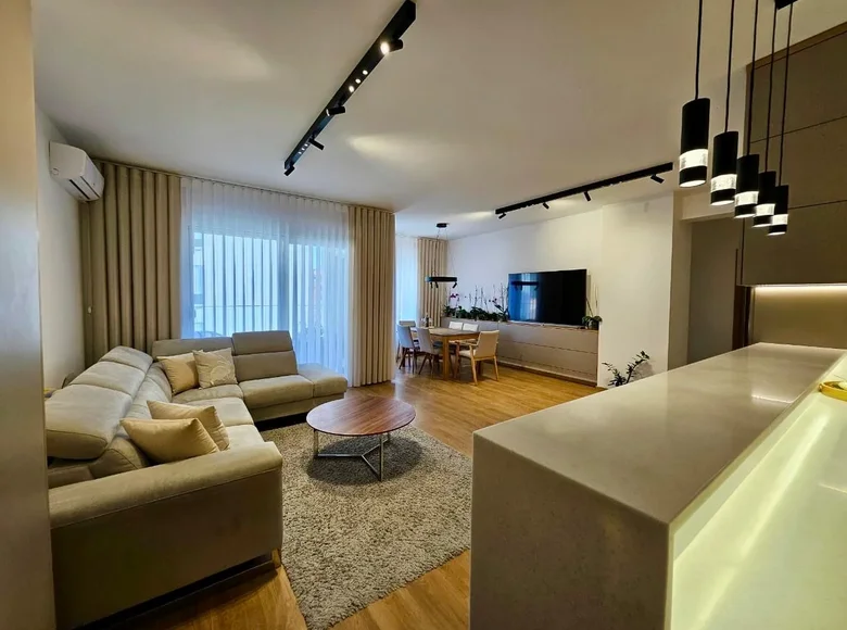 Wohnung 3 Schlafzimmer 103 m² Budva, Montenegro