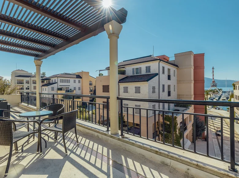 2 bedroom apartment 167 m² Montenegro, Montenegro