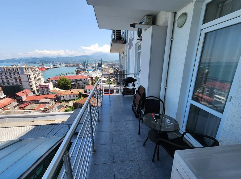 Mieszkanie 3 pokoi 78 m² Batumi, Gruzja