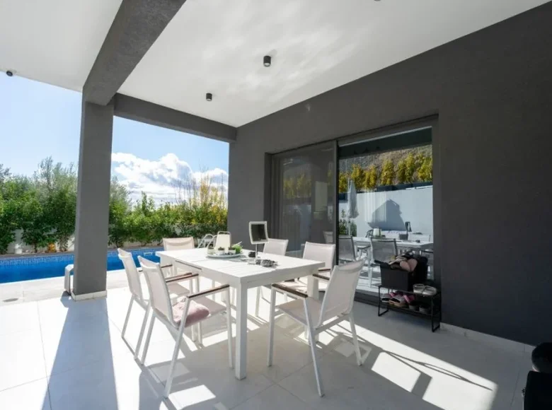 5 bedroom house 282 m² Germasogeia, Cyprus