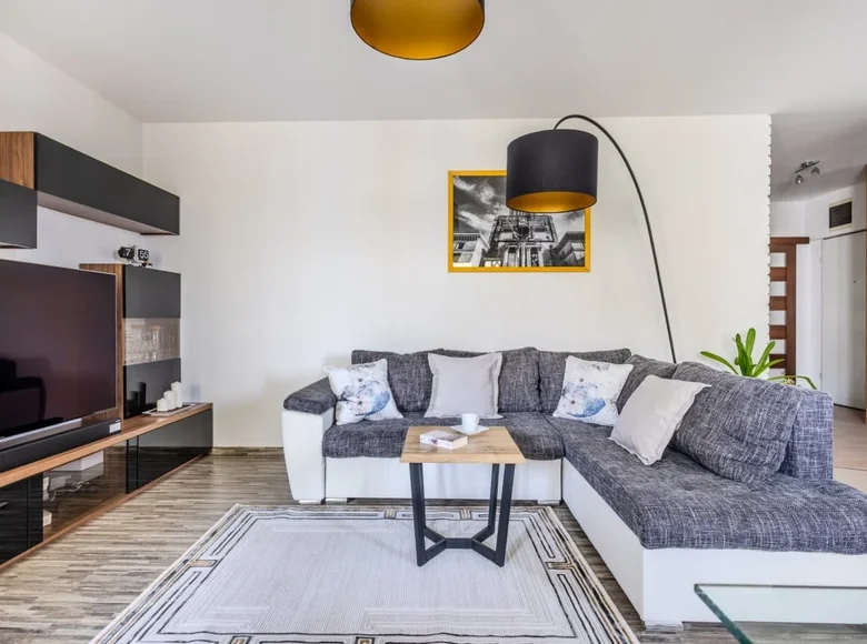 Mieszkanie 2 pokoi 54 m² Warszawa, Polska