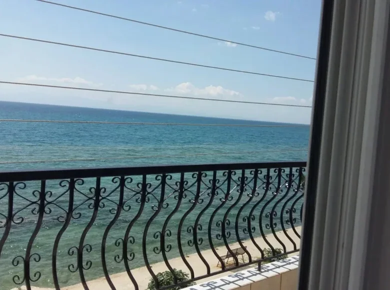 3 bedroom apartment 75 m² Nea Irakleia, Greece