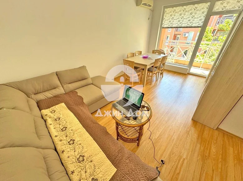 Квартира 3 комнаты 77 м² Несебр, Болгария