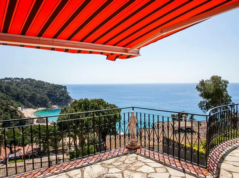 5 bedroom house 210 m² Tossa de Mar, Spain