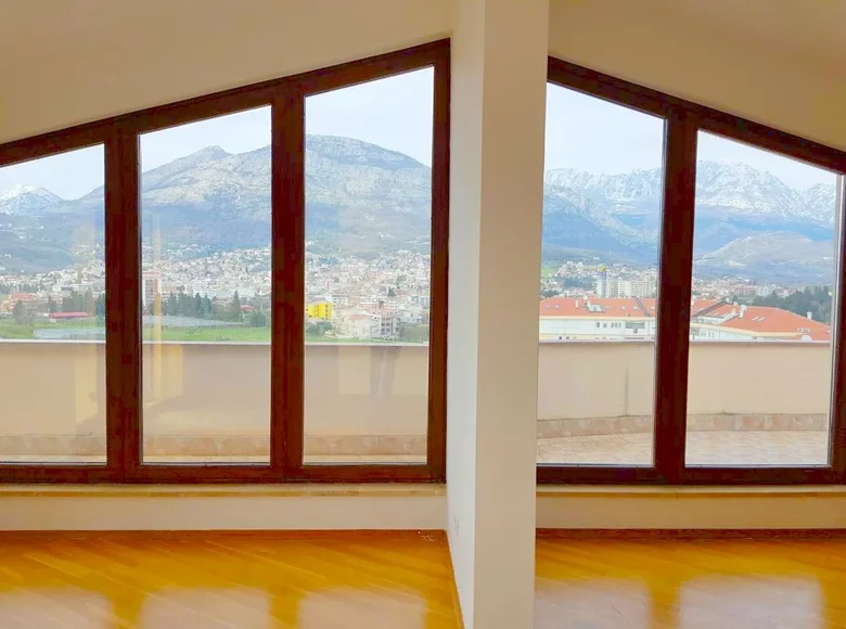 4 bedroom house 272 m² Burtaisi, Montenegro