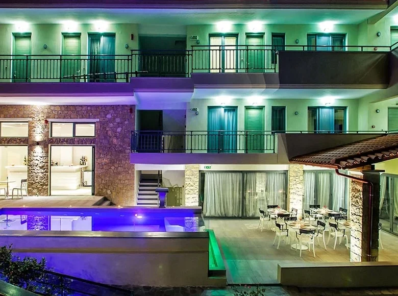 Hôtel 1 650 m² à Polychrono, Grèce