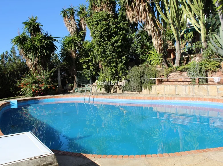 Dom 7 pokojów 920 m² Estepona, Hiszpania