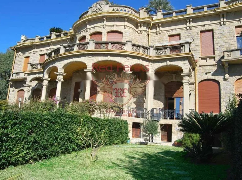 3 bedroom apartment 156 m² Sanremo, Italy