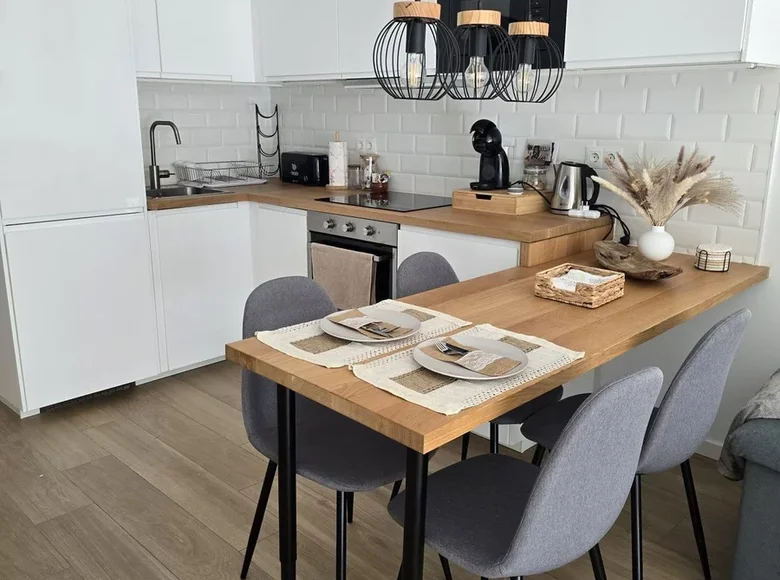 Mieszkanie 2 pokoi 58 m² Malaga, Hiszpania