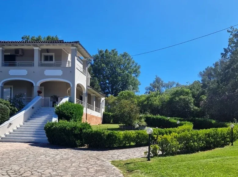 Chalet 4 chambres 240 m² Gouviá, Grèce