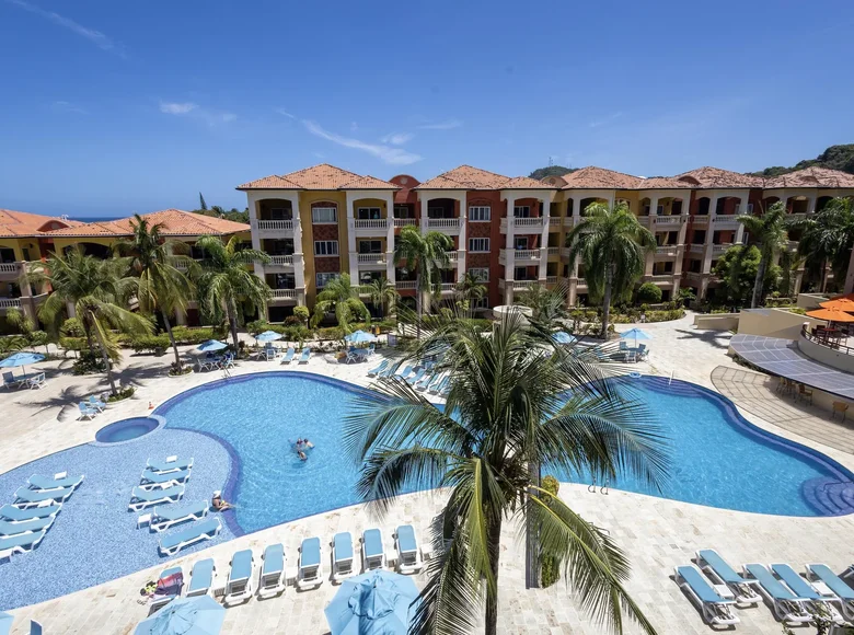 2 bedroom condo 1 058 m² West Bay, Honduras