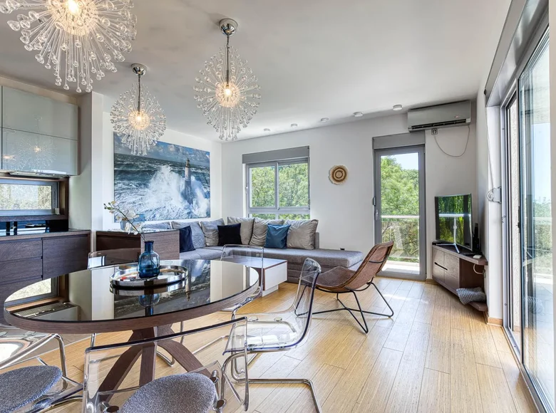 Квартира 1 спальня 58 м² Пржно, Черногория