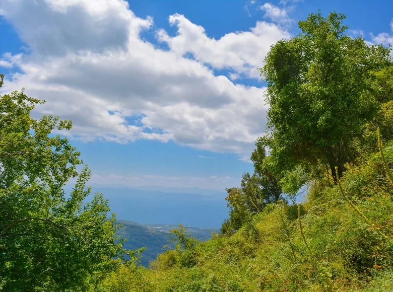 Land 1 room  Makryrrachi, Greece