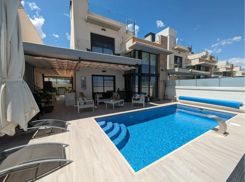 3-Schlafzimmer-Villa 110 m² Orihuela, Spanien