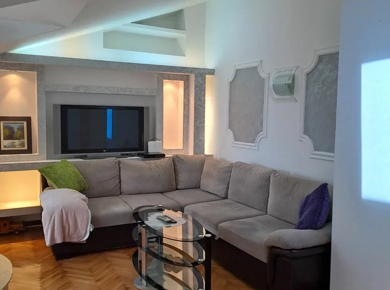 Квартира 3 спальни 100 м² в Тивате, Черногория
