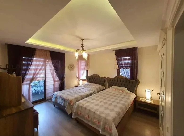 Квартира 5 комнат 200 м² Алания, Турция