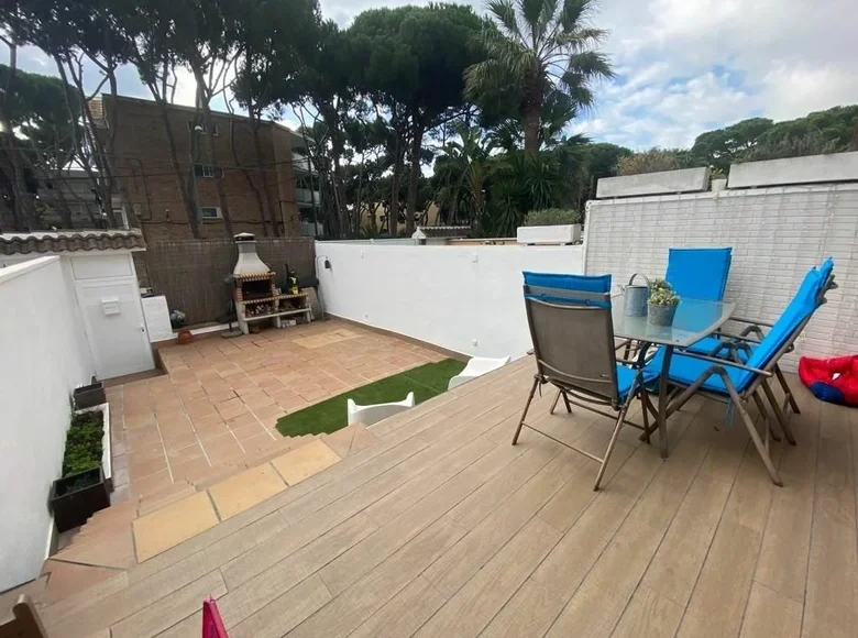 Adosado 4 habitaciones 163 m² Castelldefels, Španjolska