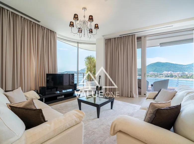 2 bedroom apartment 146 m² Budva, Montenegro